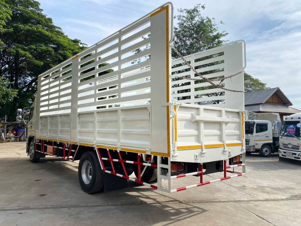 HINO FG 212 แรง ปี 2549 ดั้มพ์ พร้อมใช้ HINO FG 212 แรง ปี 2549 ดั้มพ์ พร้อมใช้