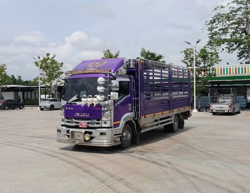 เข้าใหม่❗️ไมล์ 1 แสนเศษ❗️NEW FRR 210