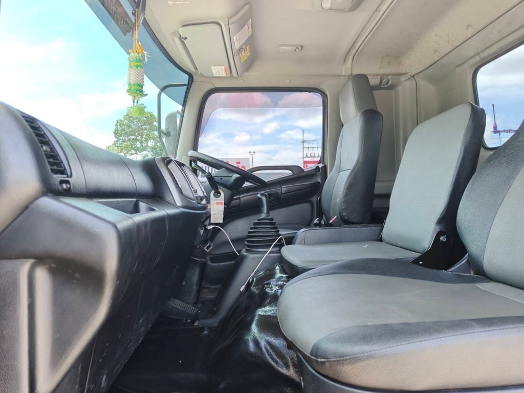 ไมล์ 137,090❗️HINO FG8J 240 ติดเครน 5 ตัน ไมล์ 137,090❗️HINO FG8J 240 ติดเครน 5 ตัน