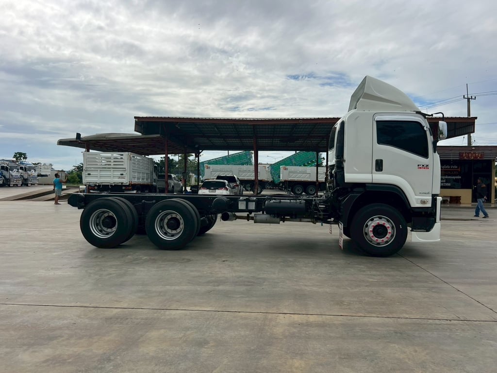 ISUZU 345 ปี 2562 แท๊งค์ใหม่ๆพร้อมวาง ระบบใหม่หมด ISUZU 345 ปี 2562 แท๊งค์ใหม่ๆพร้อมวาง ระบบใหม่หมด