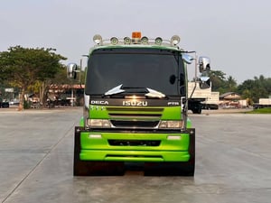 SUZU FTR 200 แรง 6ล้อทุกน้ำ แท็งก์จุ 6000 ลิตร  ไมล์ 13,565