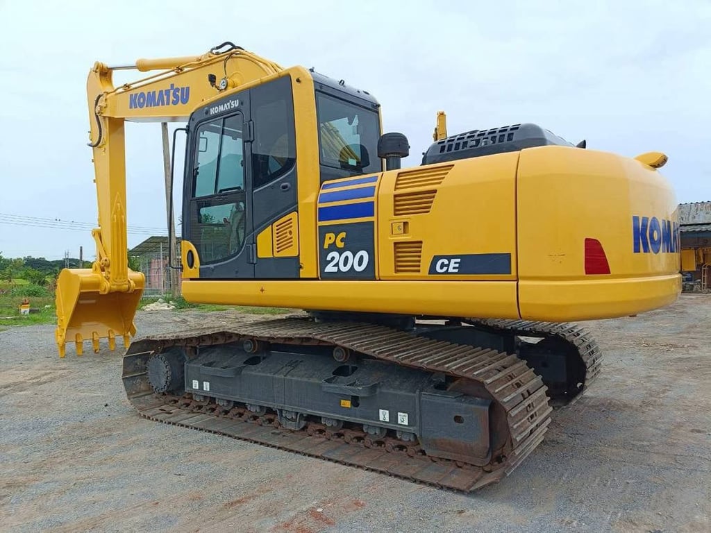 KOMATSU  PC200-10MO   ไมล์  900 ช.ม  PM7000 ช.ม