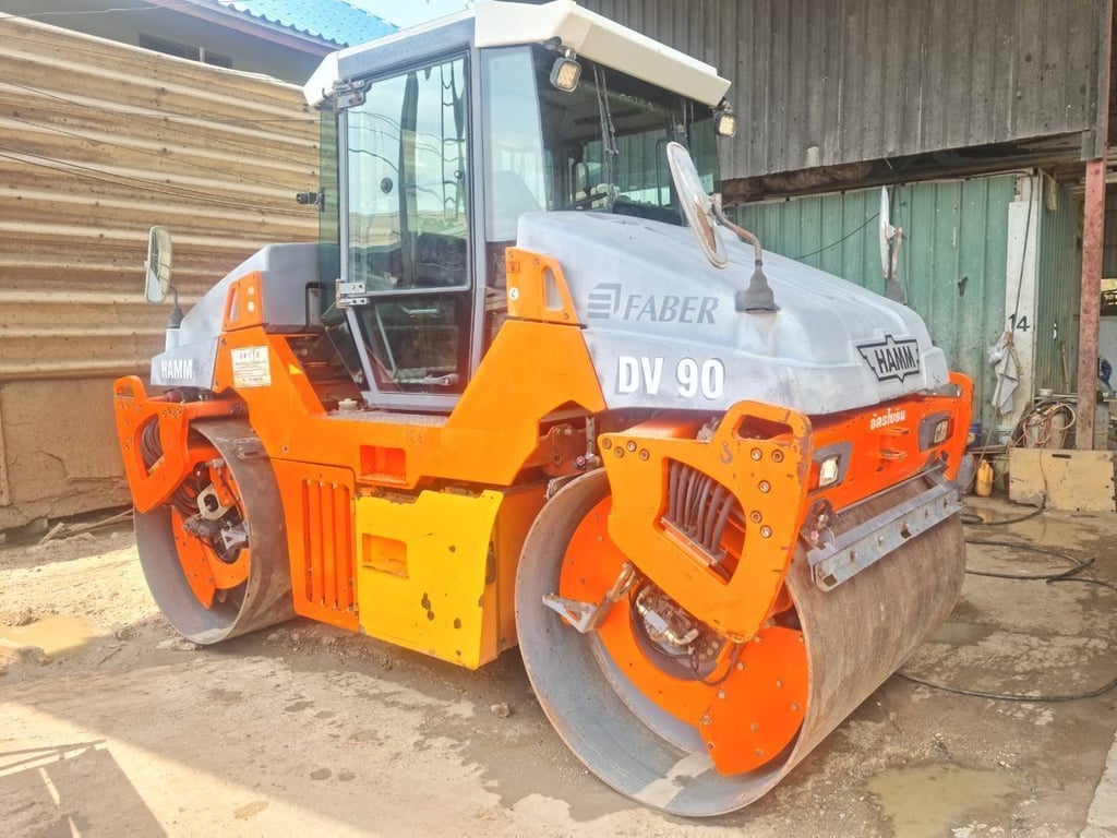 HAMM รุ่น DV90VV รถบท เบรกดาว  เล่มทะเบียน ขนาด 9.5 ตัน