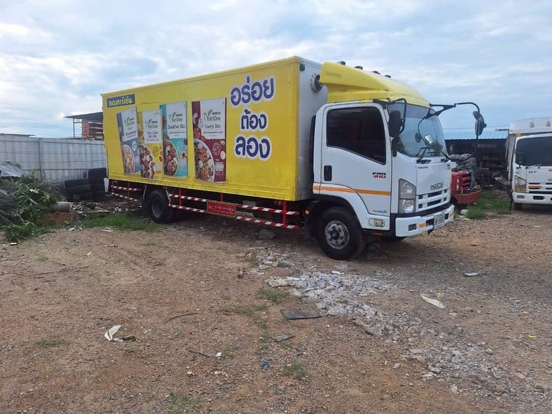 ISUZU Frr 210 ตู้แห้ง 3 บาน ยาว 6.50.เมตร