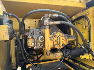 แบคโฮ บูมยาว 14 เมตร มีบูมสั้นให้ด้วย 