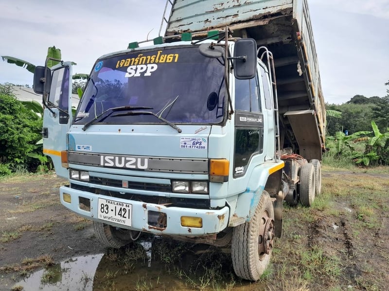 10ล้อดั้มพ์ ISUZU ROCKY-240 โบอินเตอร์ 270 