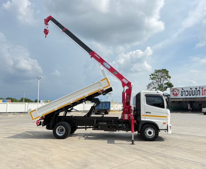 เข้าใหม่❗️ไมล์ 37,028 กิโล❗️HINO FC9J 210 แรง  ติดเครน