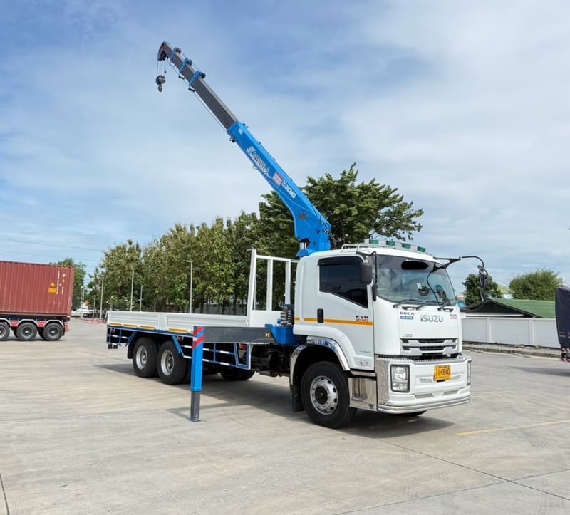 เข้าใหม่❗️เครน 6 ตัน❗️ไมล์ 65,639 กิโล ISUZU FVM 240 แรง  คลัซซีMT 