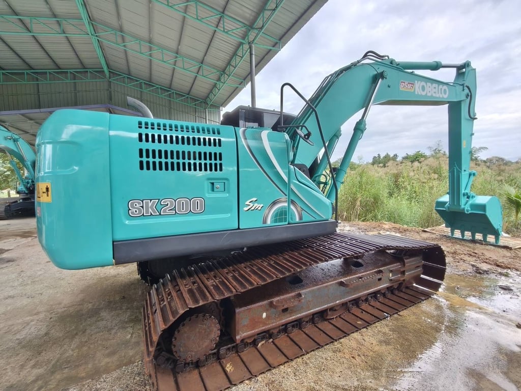 Kobelco SK200-10 SM ไมล์ 7,000 ชม. Kobelco SK200-10 SM ไมล์ 7,000 ชม.