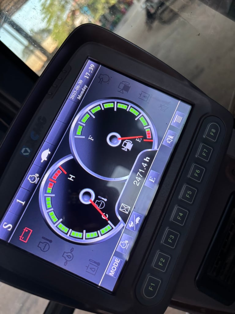 เช้าใหม่❗️ไมล์ ช.ม 2,400❗️XCMG XE215C สภาพนางฟ้า เช้าใหม่❗️ไมล์ ช.ม 2,400❗️XCMG XE215C สภาพนางฟ้า