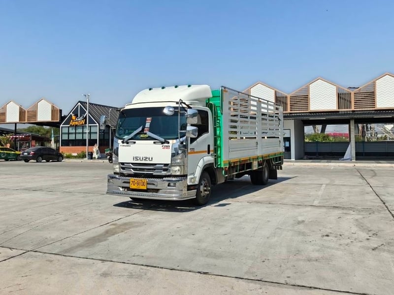ISUZU FRR 210 ยาว 6.50 เมตร   ไมล์ 383,985 กิโล ปี 2559