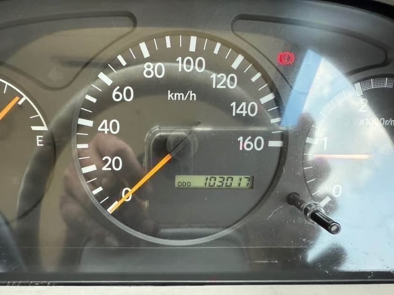  HINO XZU 136 รถสไลด์ถาดกองพื้น