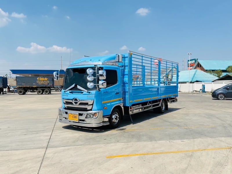 HINO NEW FC9J 210 กะบะเหล็กพร้อม คอกสูง