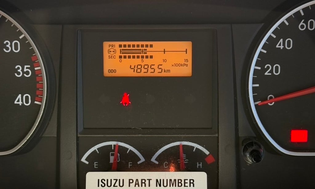 ฟรีๆ❗️ค่าจัด ค่าโอน ส่งทั่วไทย❗️ไมล์ 48,955 กิโล❗️ ISUZU NEW FRR 210 ปี2566 