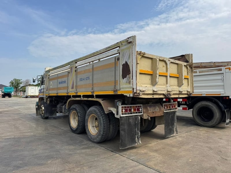 HINO F18 เดิมๆ