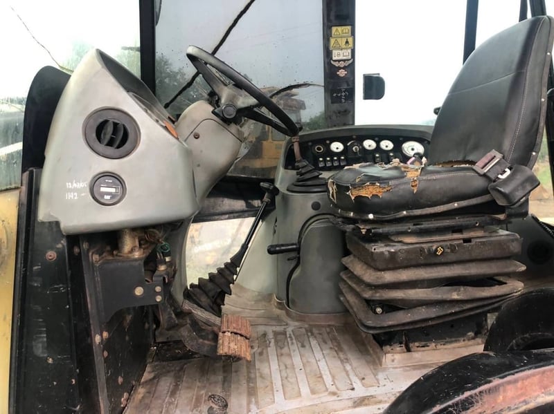 CAT ERPILLAR 424D รถตักหน้าขุดหลัง 