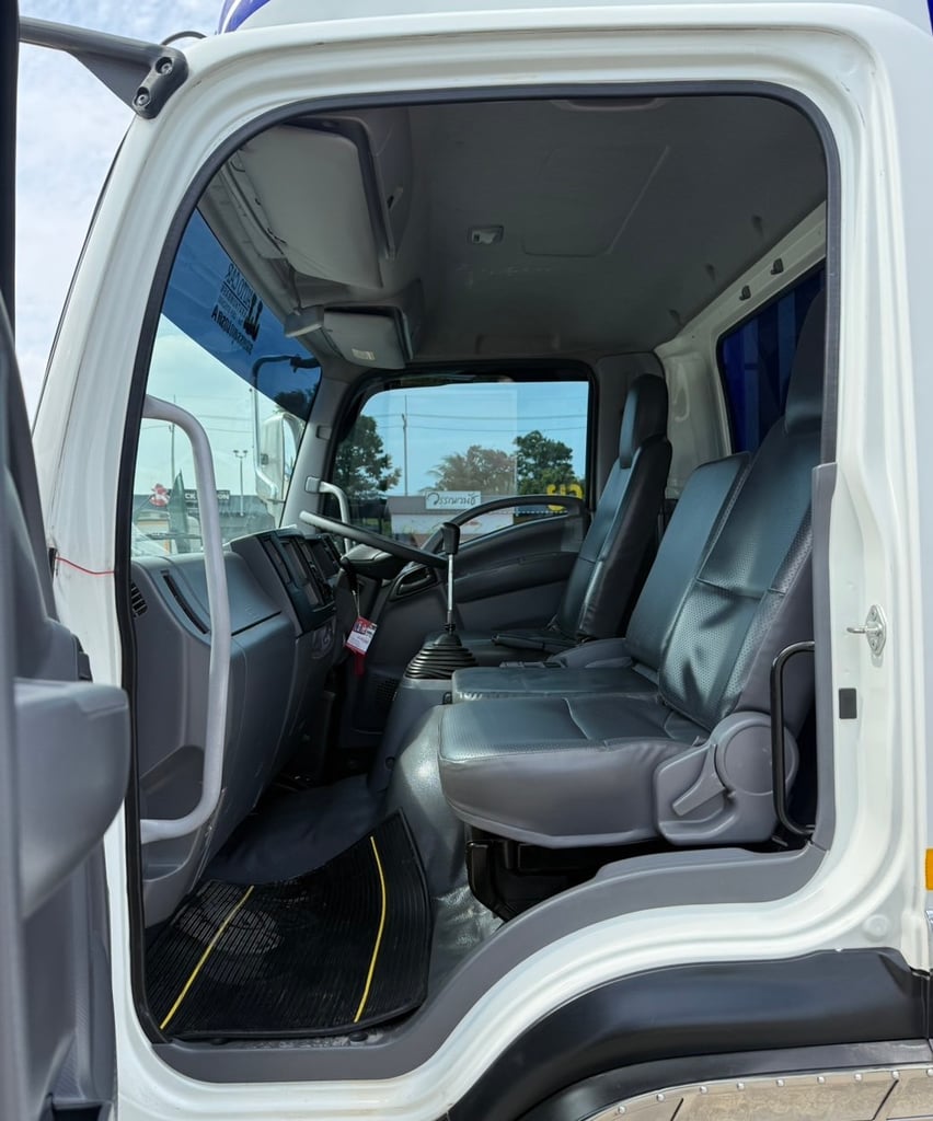 ISUZU FRR 210 ปี 2564 กะบะต่อใหม่ ISUZU FRR 210 ปี 2564 กะบะต่อใหม่