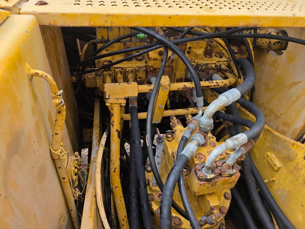 CAT320V2 บูมยาว 16 เมตร เล่มทะเบียน CAT320V2 บูมยาว 16 เมตร เล่มทะเบียน