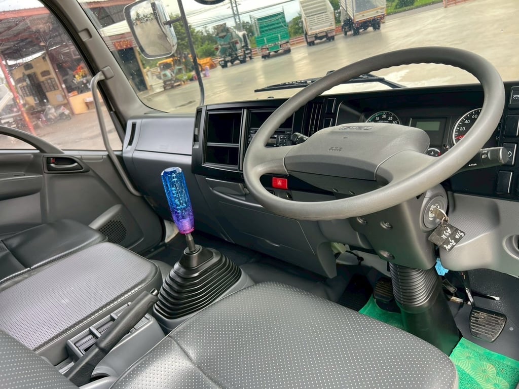 6ล้อดั้มพ์ NEW ISUZU FRR 210 แรง โปรเจ็คเตอร