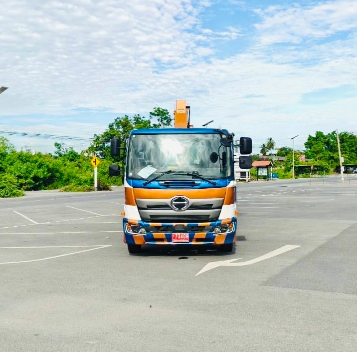 HINO FC2AB 240 แรง สนใจ 088-9799578  ( รถประกอบ ) ติดเครน TADANO 5 ตัน 