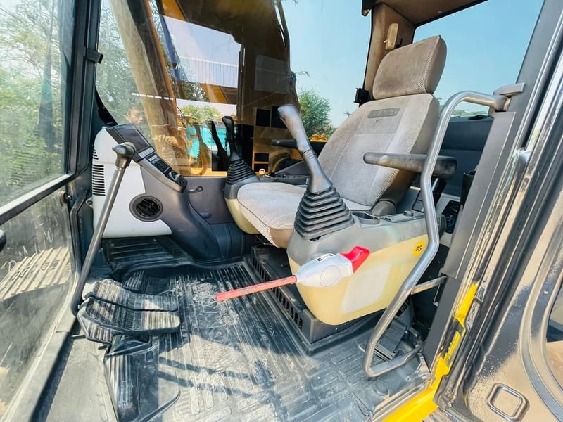 PC200-8LC บุมยาว18เมตร สวยเดิมๆ PC200-8LC บุมยาว18เมตร สวยเดิมๆ