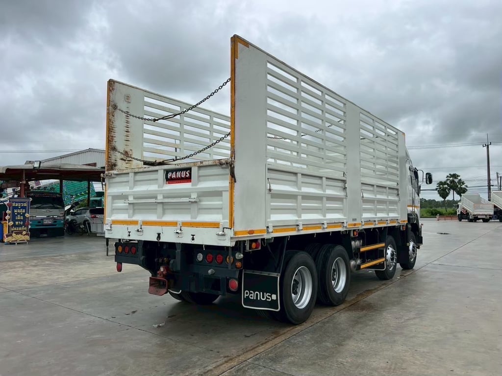 ISUZU  FYH 360 JT 12 ล้อแท้ ยาว 7 เมตร  อู่ พนัส  ไมล์ 217,908 กิโล ปี 2564