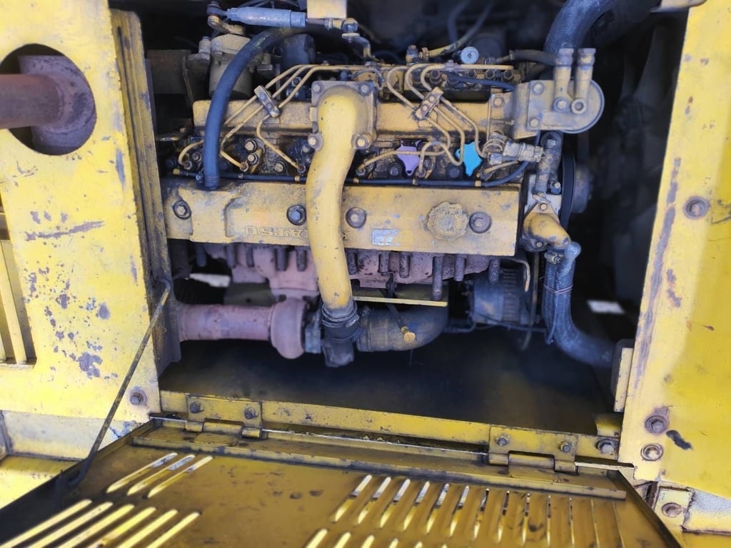 PC200-5 บูมยาว 16 เมตร  ระบบไฟฟ้าครบ PC200-5 บูมยาว 16 เมตร  ระบบไฟฟ้าครบ