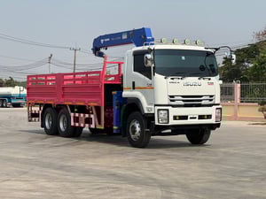 เข้าใหม่❗️ไมล์ 25,XXX ISUZU FVM 300 MT เครน ZE 5 ตัน เข้าใหม่❗️ไมล์ 25,XXX ISUZU FVM 300 MT เครน ZE 5 ตัน