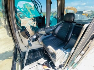 SK135-YY05 เก่านอก รถสวยเดิม แอร์เย็น SK135-YY05 เก่านอก รถสวยเดิม แอร์เย็น