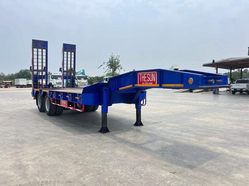 ขายหางโรเบท สองเพลา ยาว 9.00 เมตร  อู่ เดอะซัน ปี 2566