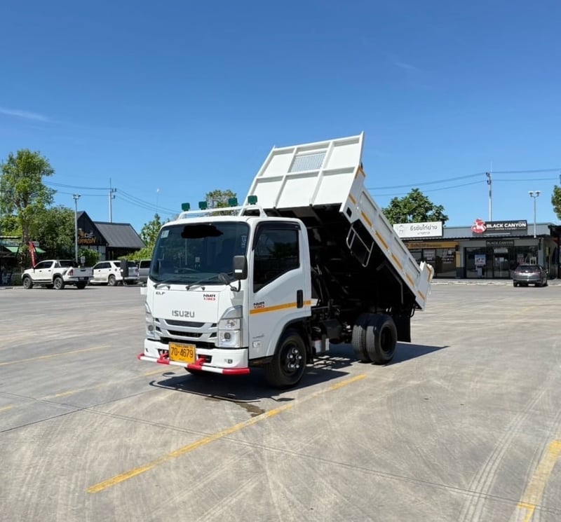 เข้าใหม่❗️ไมล์ 16,864 กิโล❗️ISUZU NMR  130 แรง ปี 2566 ดั้มพ์ 3 คิว 