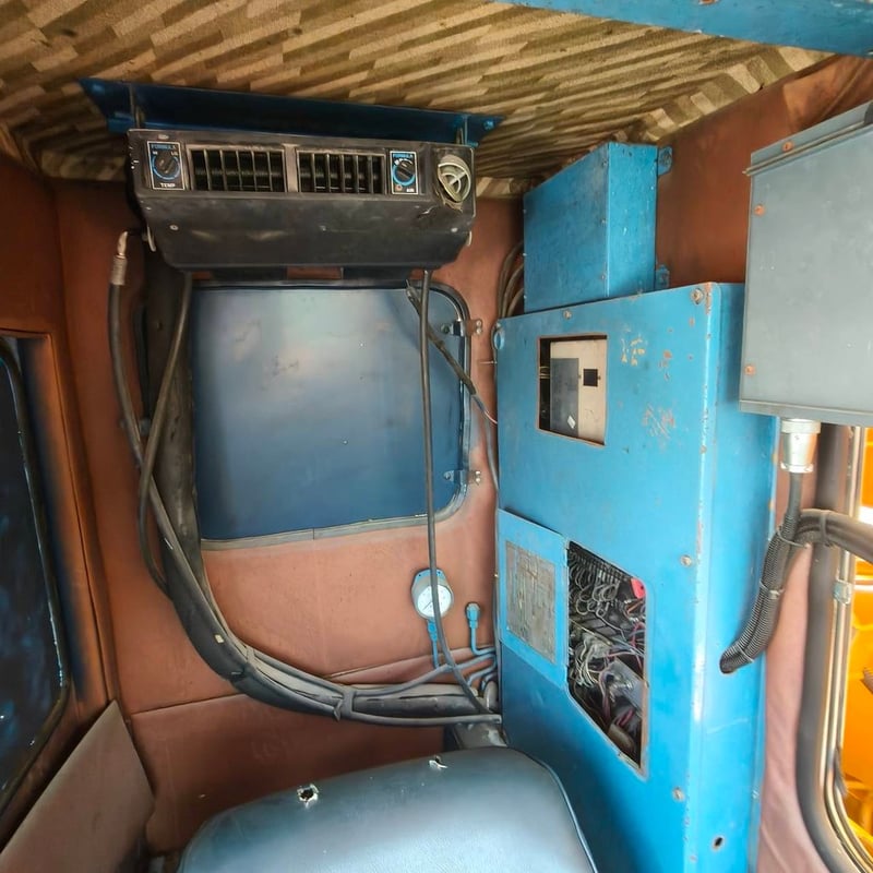 เครน25ตัน เล่มทะเบียน พร้อมใช้ 