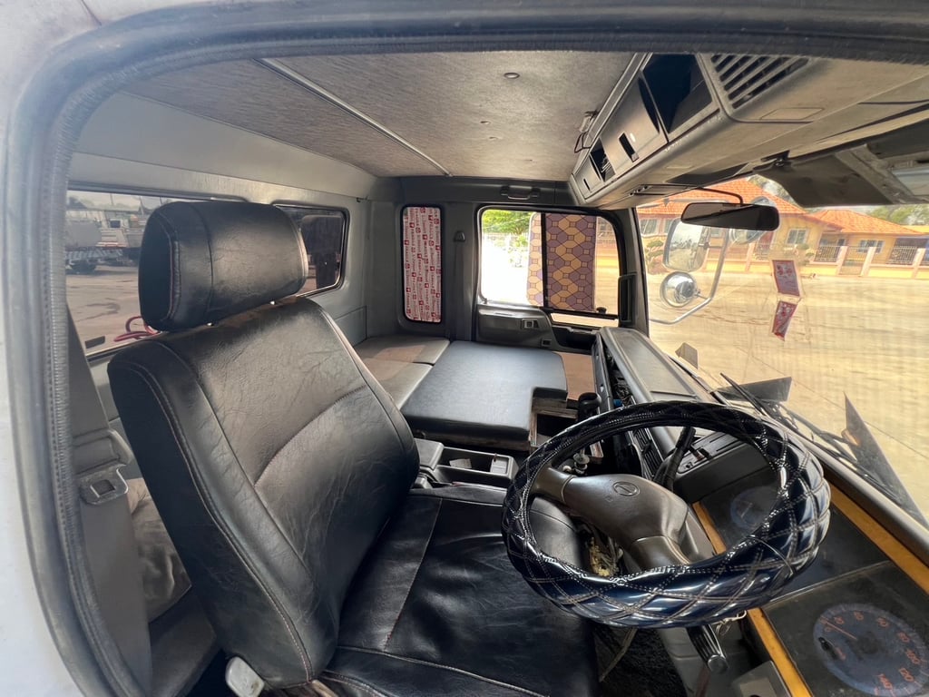HINO  2K 260 หัวลาก  ปี 2540