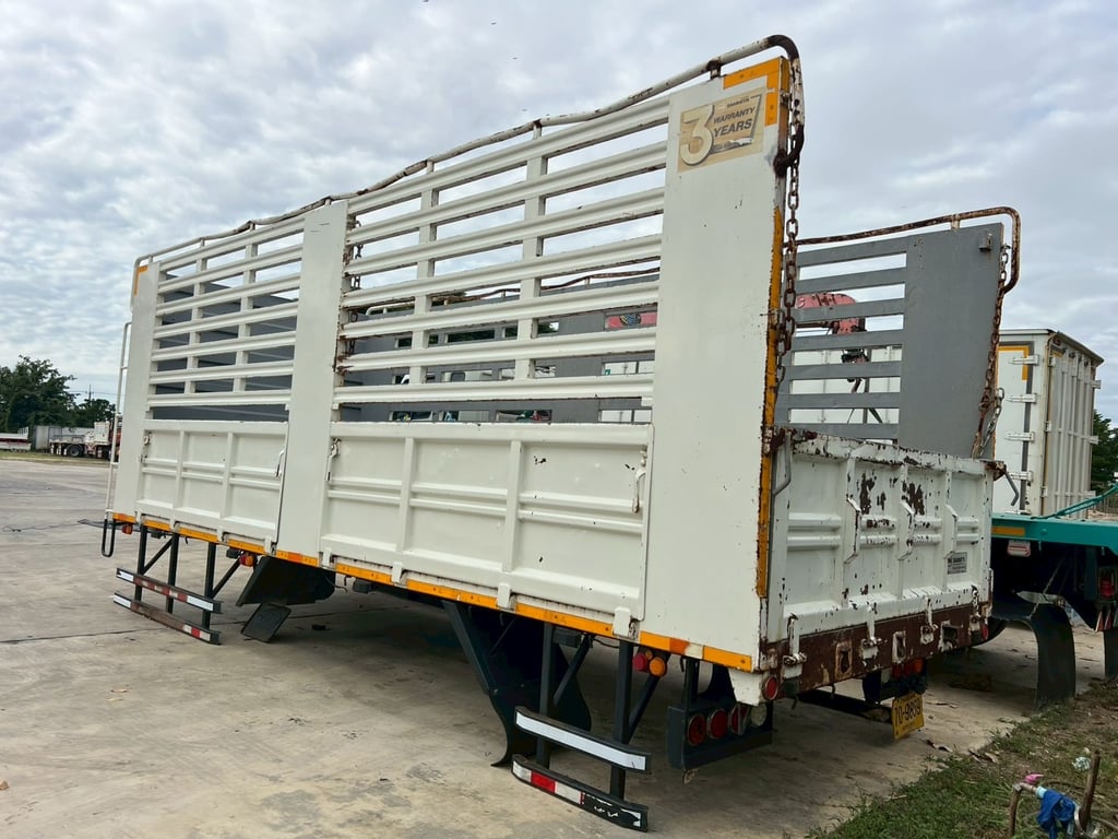 กะบะสามมิตร (ไม่ดั้มพ์) ยาว 6.60.ม กว้าง 2•50.มสูง 2.20.ม แชสซีส์ 0.84 ราคา 135,000.บาท 📞 094-653-6339 อิฐ กะบะสามมิตร (ไม่ดั้มพ์) ยาว 6.60.ม กว้าง 2•50.มสูง 2.20.ม แชสซีส์ 0.84 ราคา 135,000.บาท 📞 094-653-6339 อิฐ