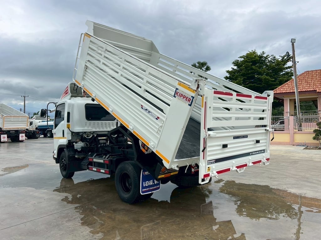 6ล้อดัมพ์ ISUZU FRR 210 ไมล์ 16,467 กิโล อู่ STเทรลเลอร์ ปี 2566 