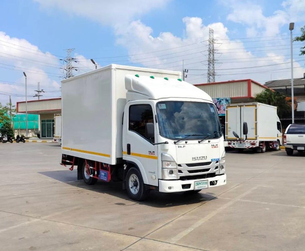 ไมล์ 39,848❗️ISUZU NLR 130 ตู้แห้ง ยาวใน 3.20 เมตร ปี 2567 ไมล์ 39,848❗️ISUZU NLR 130 ตู้แห้ง ยาวใน 3.20 เมตร ปี 2567