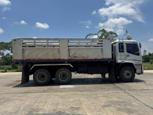 ISUZU เดก้า 320 เกียร์อีตั้น ดั้มพ์หินทราย ปี 2550 ISUZU เดก้า 320 เกียร์อีตั้น ดั้มพ์หินทราย ปี 2550