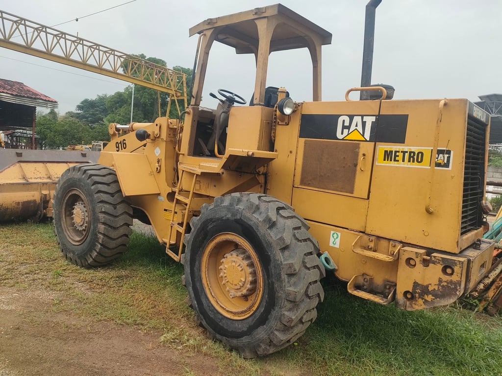 CAT 916 ดิสเบรก แขนยาว สภาพสวยๆ  เครื่องเกียดี  ยางดี  ใบซื้อขาย  ราคา 450.000.บาท 📞 094-653-6339 อิฐ รับซื้อขาย-แลกเปลี่ยน-เครื่องจักร?