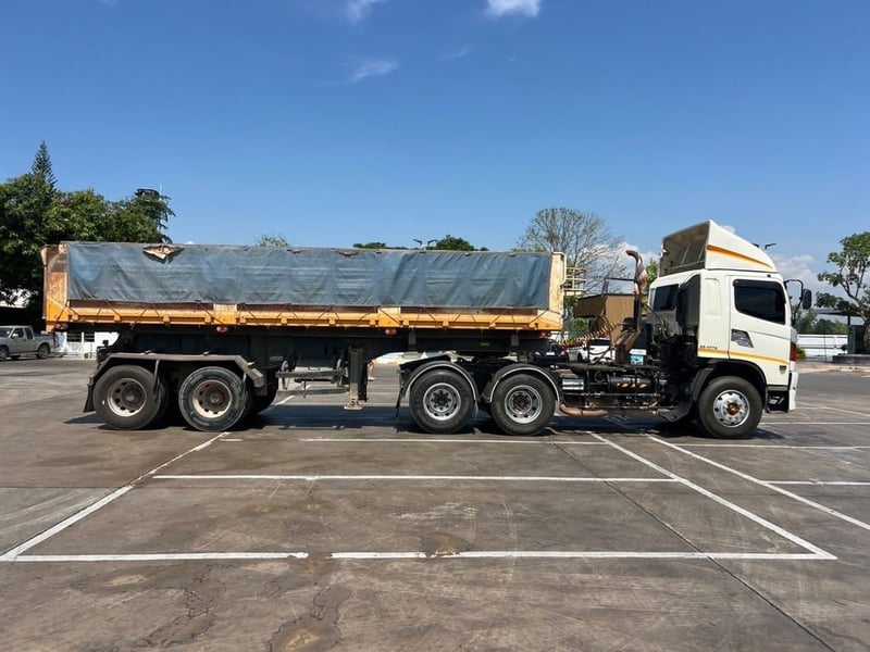 HINO FM2P 320 ปี 2548 หัวพร้อมหาง เซมิดั้มพ์ HINO FM2P 320 ปี 2548 หัวพร้อมหาง เซมิดั้มพ์