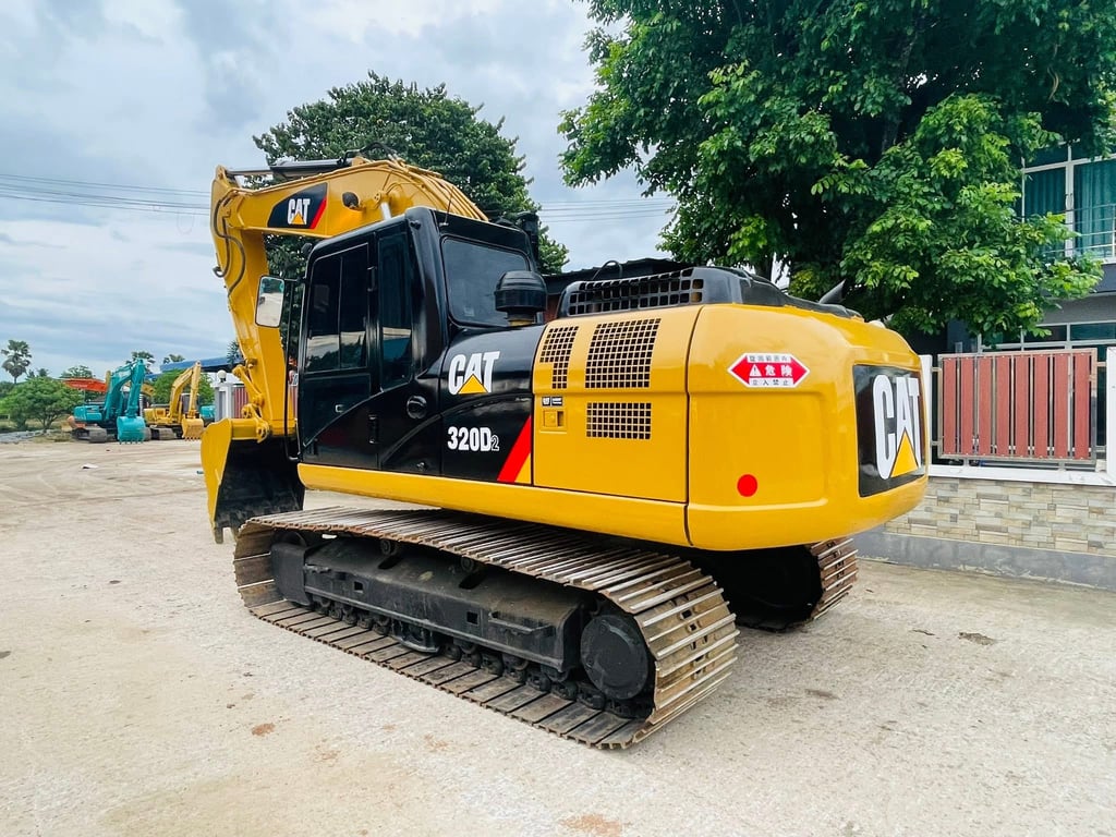 CAT 320 D2 กรองใหญ่ TDZ ไฟฟ้าครบ CAT 320 D2 กรองใหญ่ TDZ ไฟฟ้าครบ