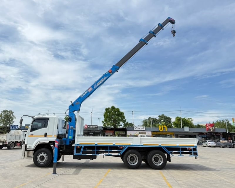 เข้าใหม่❗️เครน 6 ตัน❗️ไมล์ 65,639 กิโล ISUZU FVM 240 แรง  คลัซซีMT