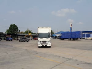 เข้าใหม่❗️ไมล์ 41,066❗️ISUZU NEW FRR 210  ตู้แห้ง 10 บาน