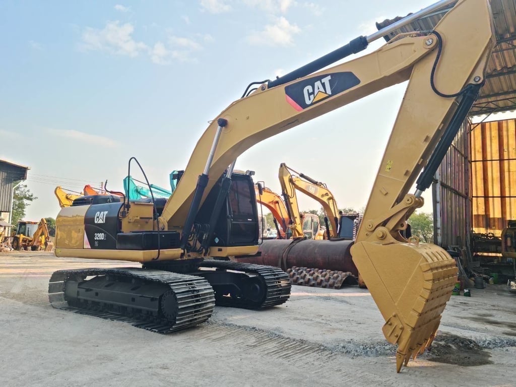 ไมล์ ชม 9200❗️CAT 320 D2 GC ชุดจดทะเบียน 