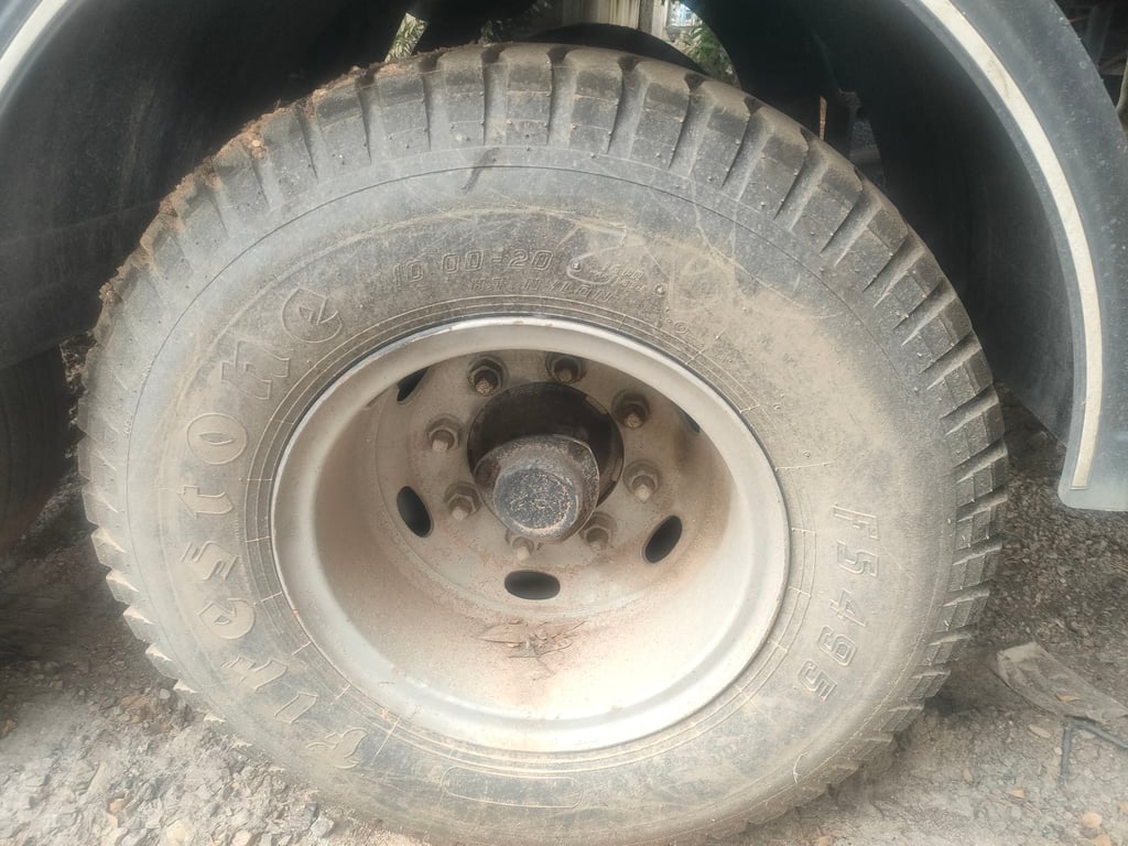 ขายเซมิดั้ม ปี 2554 สองคาน ยาว 7.20 เมตร คัชซีไม่ผุ พื้นไม่ผุ