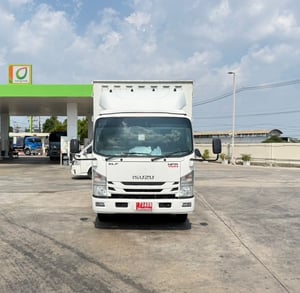 ISUZU NPR 150 ตู้เเห้ง 10 บาน  ยาว 5 เมตร