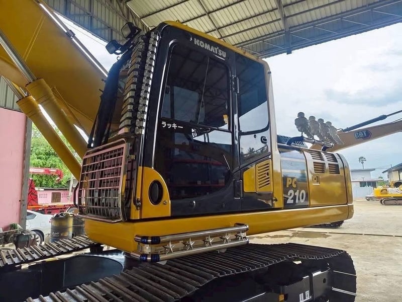 ไมล์ ชม.8000❗️PC210-10MO เล่มทะเบียน