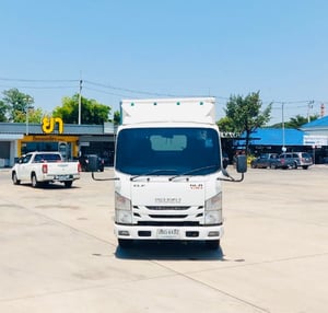 ISUZU NLR 130 แรง 4ล้อตู้แห้ง ตู้ยาว 3.00 มตร