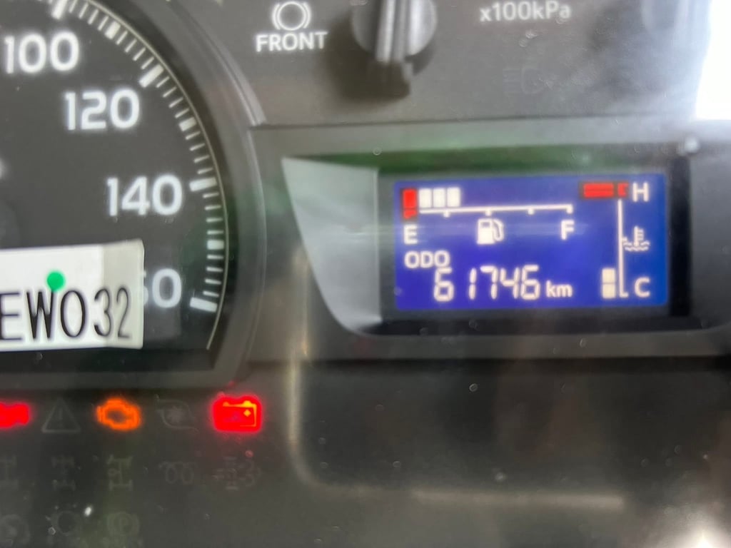  ไมล์ 61,747 กิโล HINO FG8J 240 ดั้มพ์ ปิเนียม