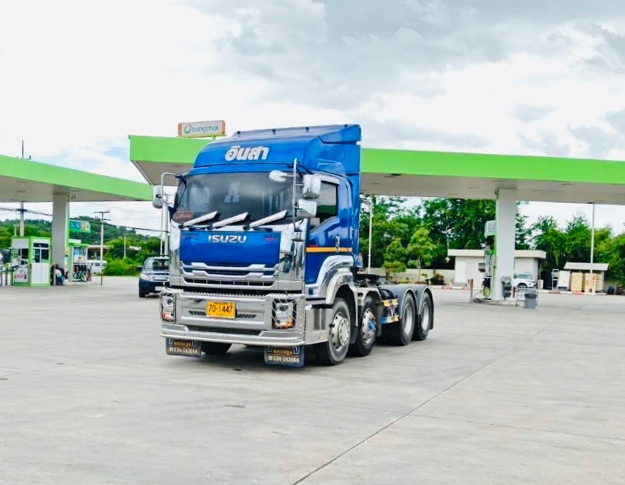 ISUZU GXZ 360 หัวลาก12ล้อ  มีระบบ ดั้มพ์พรัอมใช้ ไมล์ 91839 กิโล ปี 2567
