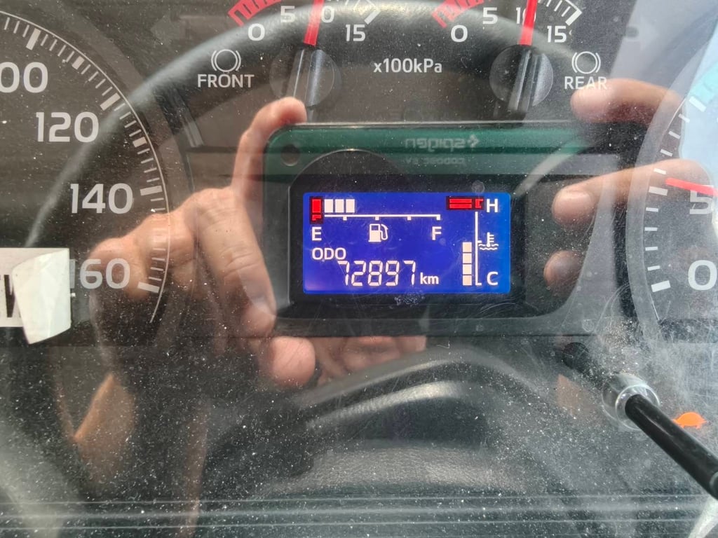 ไมล์ 72,897 กิโล❗️HINO FL8L 260 เเรง ตู้เเห้ง 10 บาน